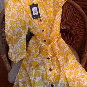 Yellow Resort wear vacation dress NWT M medium